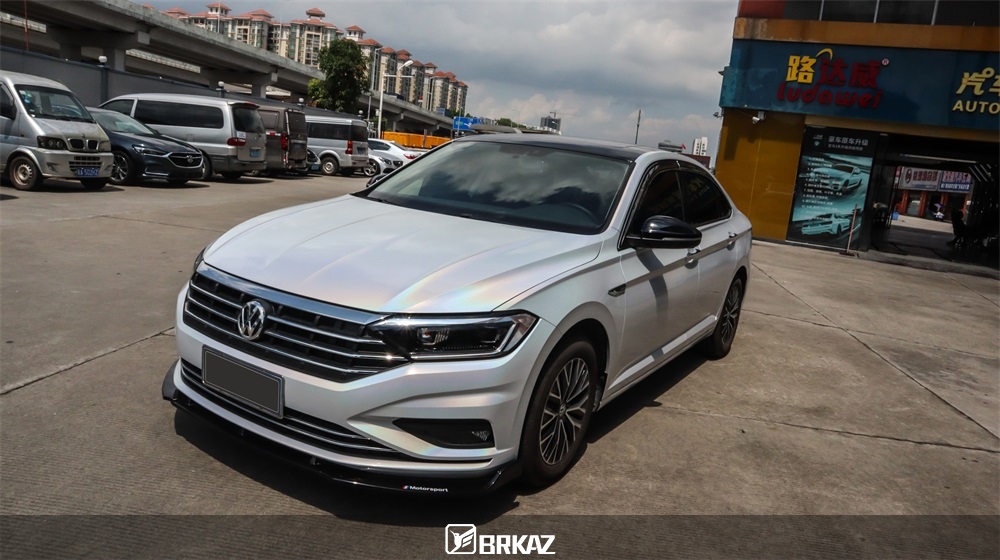  七彩镭射白×大众